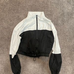 black and white iris cropped windbreaker